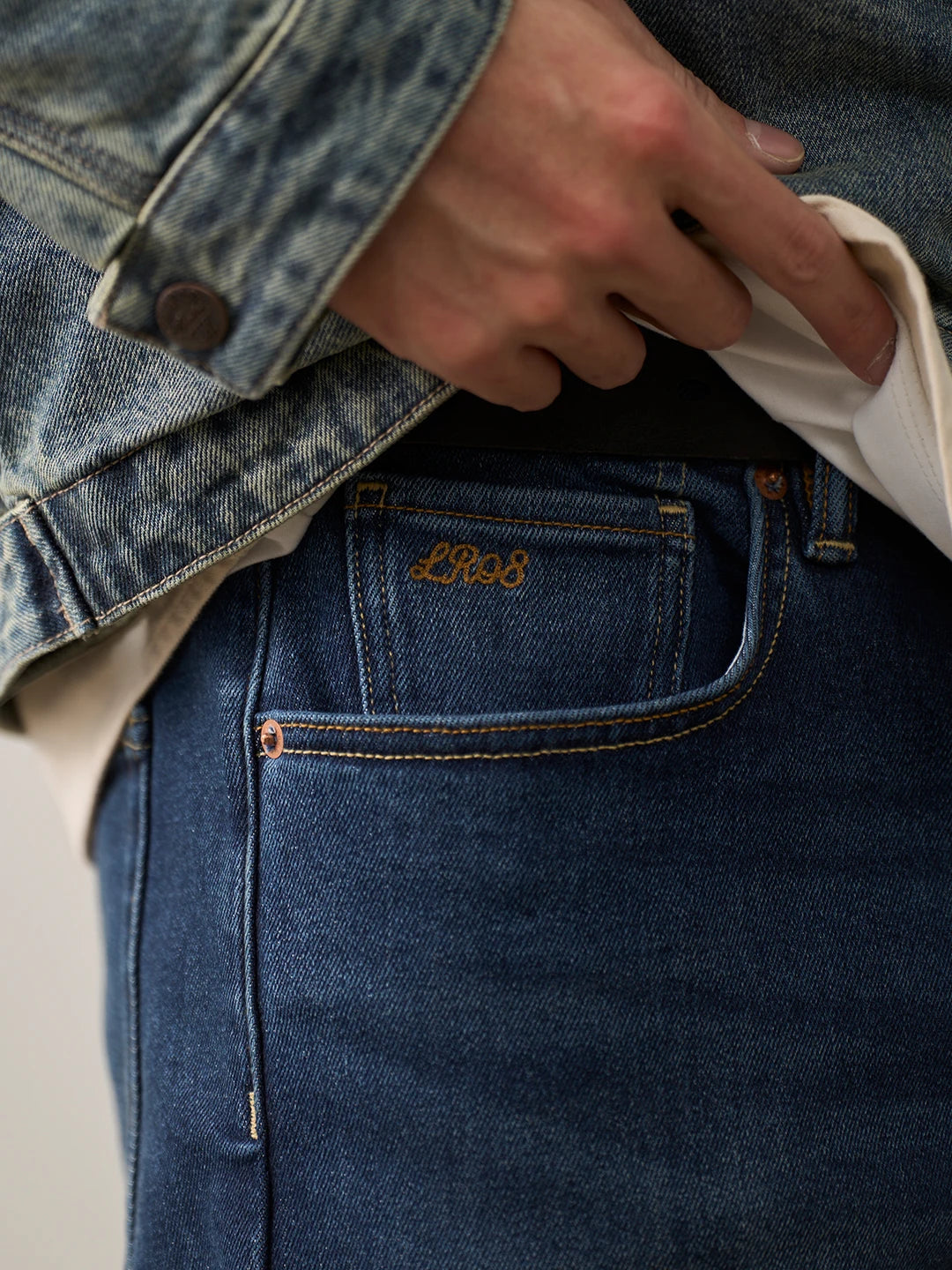 Micro-Fleece Elastic Jeans